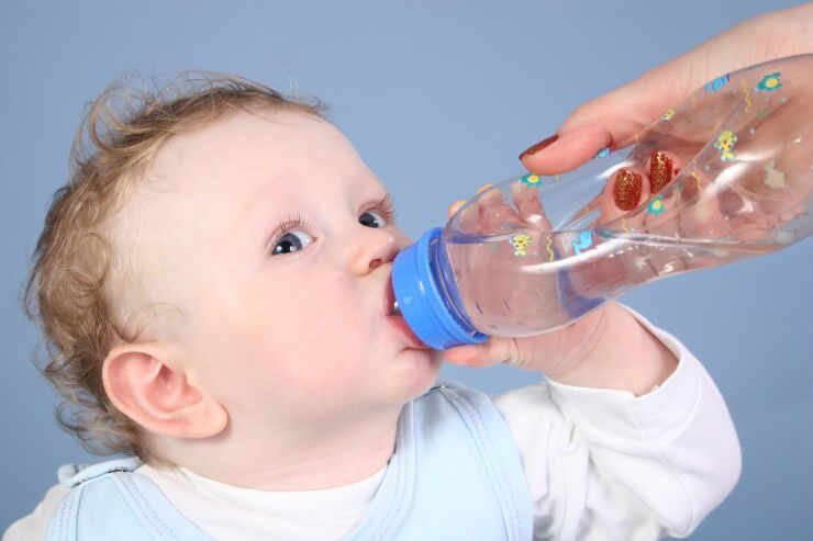 can-babies-drink-distilled-water-with-formula