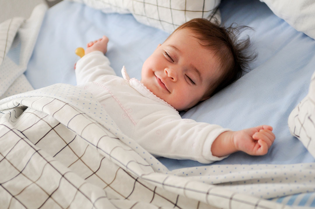 happy-overtired-baby-to-sleep